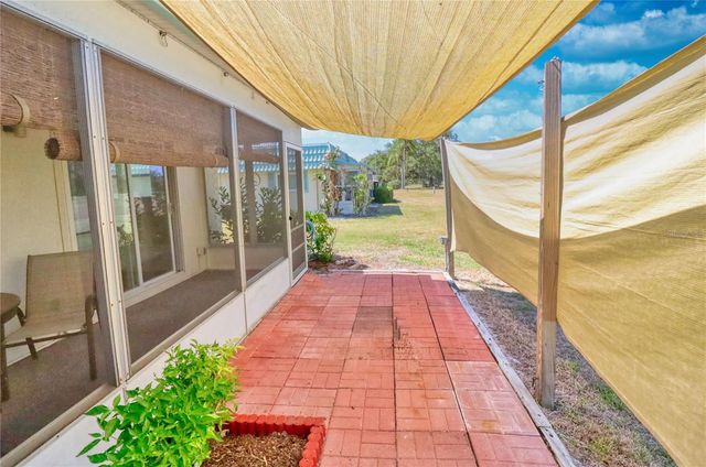 101 CAMBRIDGE TRAIL 196, Sun City Center, FL 33573