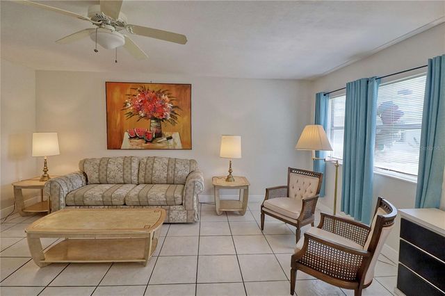 101 CAMBRIDGE TRAIL 196, Sun City Center, FL 33573