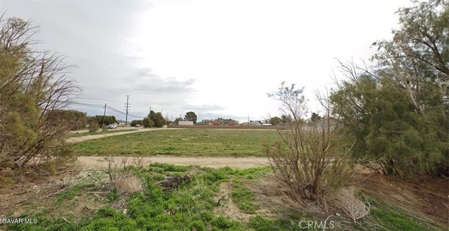 5696 Rosamond Boulevard W, Rosamond, CA 96560