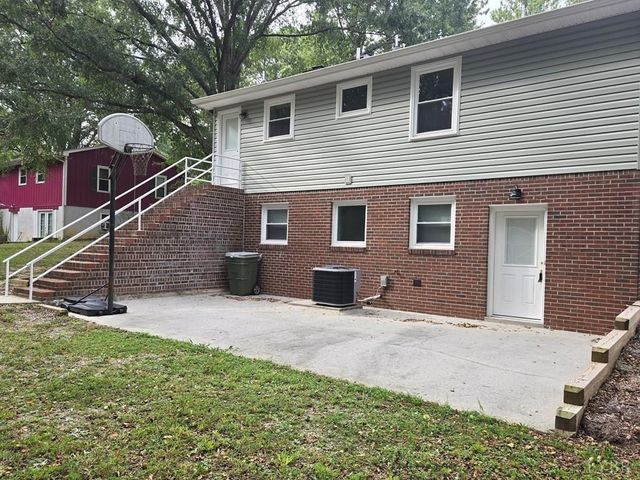 1409 High Street, Farmville, VA 23901