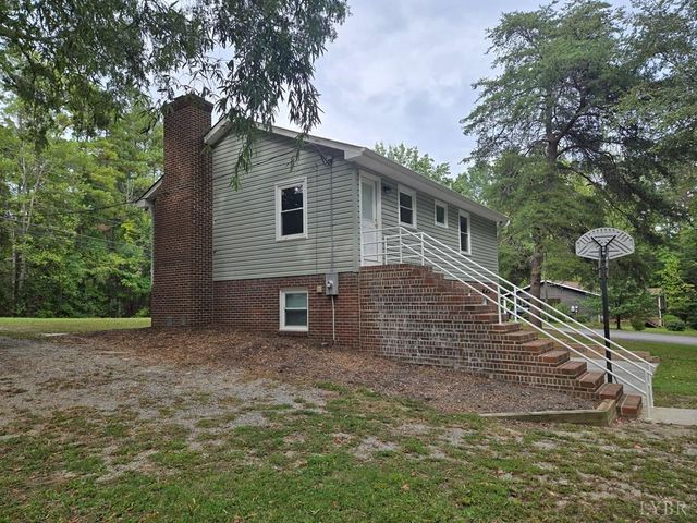 1409 High Street, Farmville, VA 23901