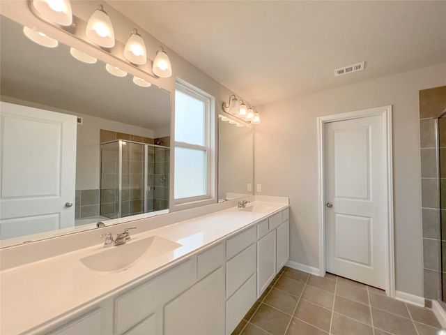 431 Ferrule DR, Kyle, TX 78640