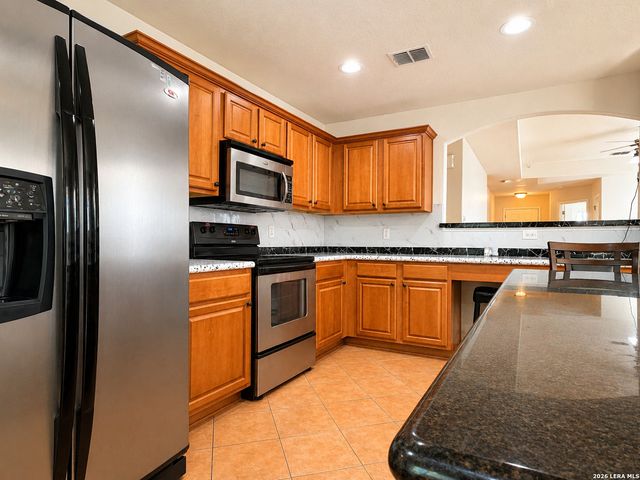 8627 Brisa Royale, San Antonio, TX 78251