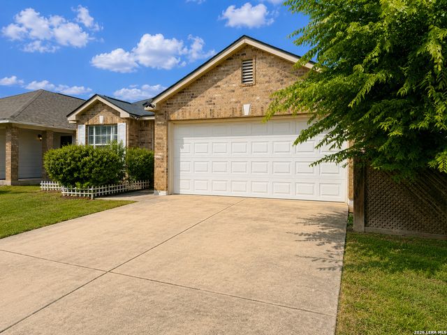 8627 Brisa Royale, San Antonio, TX 78251