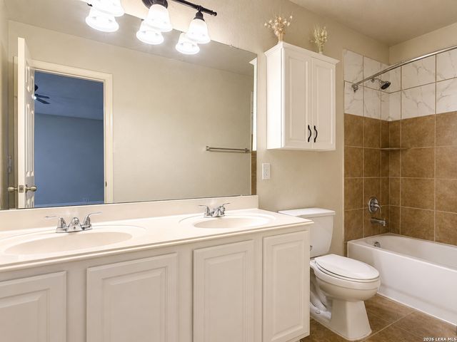 8627 Brisa Royale, San Antonio, TX 78251