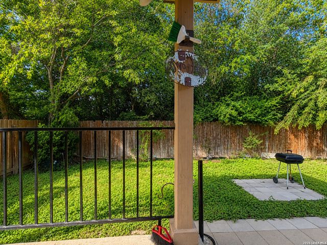 8627 Brisa Royale, San Antonio, TX 78251