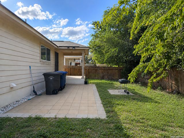 8627 Brisa Royale, San Antonio, TX 78251
