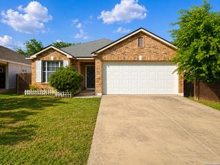 8627 Brisa Royale, San Antonio, TX 78251