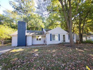 21145 Frazer Avenue, Southfield City, MI 48075