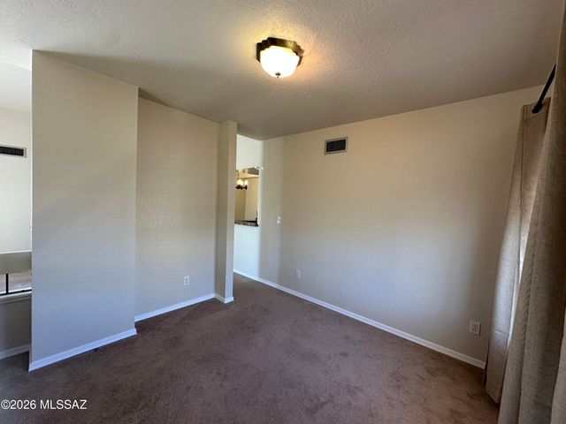 7968 E Colette Cir Unit 210, Tucson, AZ 85710