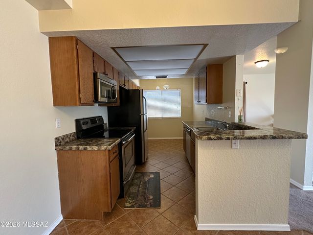 7968 E Colette Cir Unit 210, Tucson, AZ 85710