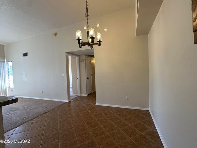 7968 E Colette Cir Unit 210, Tucson, AZ 85710