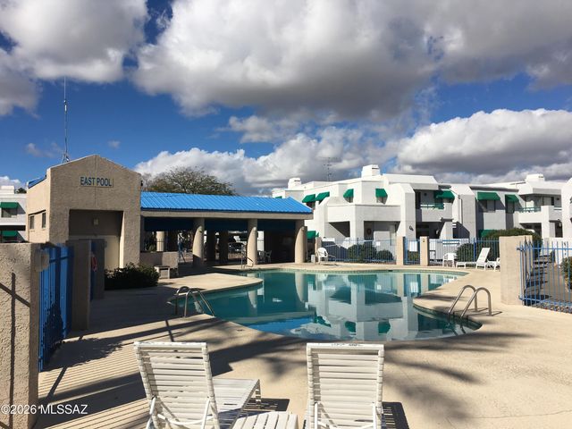 7968 E Colette Cir Unit 210, Tucson, AZ 85710