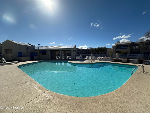7968 E Colette Cir Unit 210, Tucson, AZ 85710