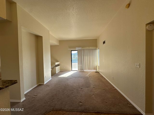 7968 E Colette Cir Unit 210, Tucson, AZ 85710