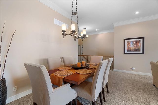 19608 W 100th Street, Lenexa, KS 66220