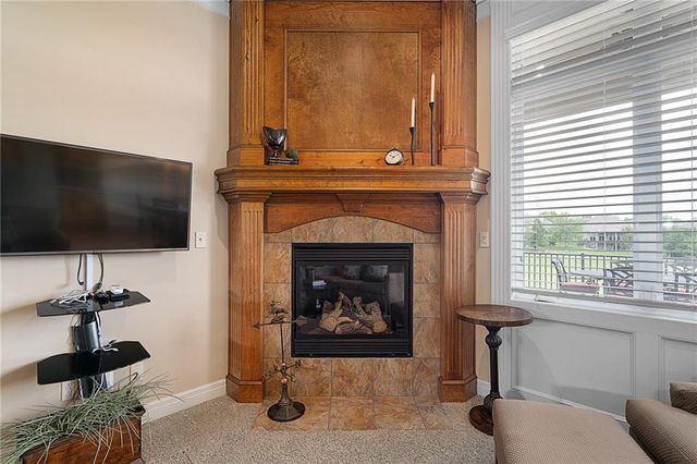 19608 W 100th Street, Lenexa, KS 66220