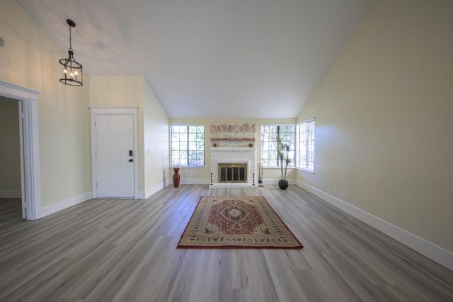 2174 Lejano Way, Sacramento, CA 95833