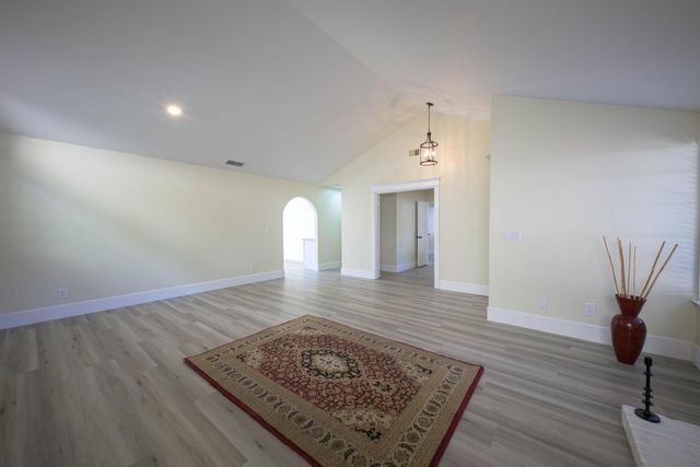 2174 Lejano Way, Sacramento, CA 95833