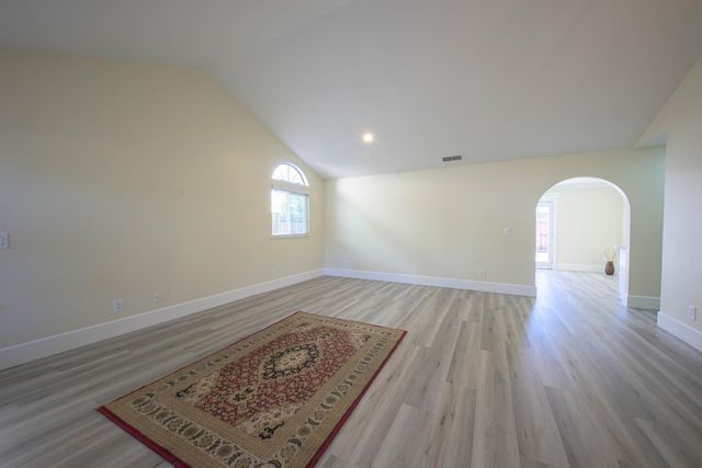 2174 Lejano Way, Sacramento, CA 95833