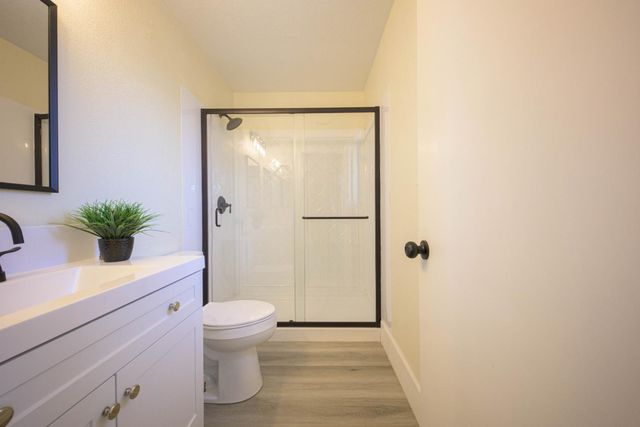 2174 Lejano Way, Sacramento, CA 95833