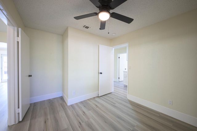 2174 Lejano Way, Sacramento, CA 95833