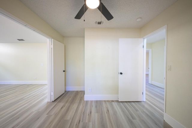 2174 Lejano Way, Sacramento, CA 95833