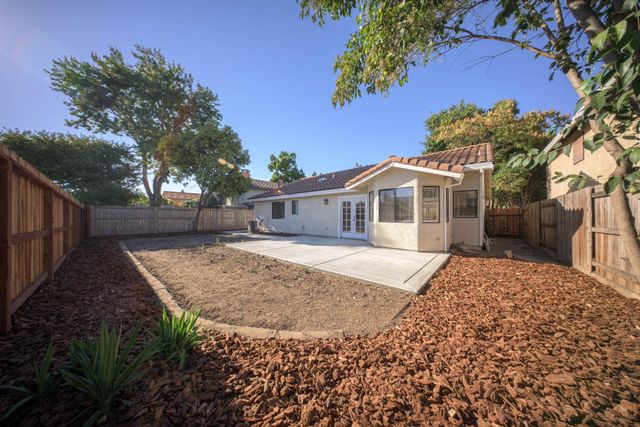 2174 Lejano Way, Sacramento, CA 95833