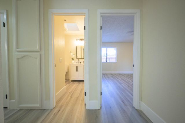 2174 Lejano Way, Sacramento, CA 95833