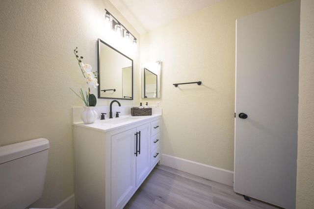 2174 Lejano Way, Sacramento, CA 95833