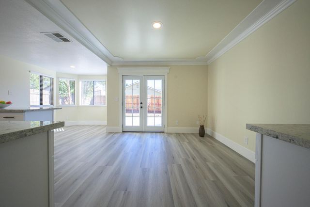 2174 Lejano Way, Sacramento, CA 95833