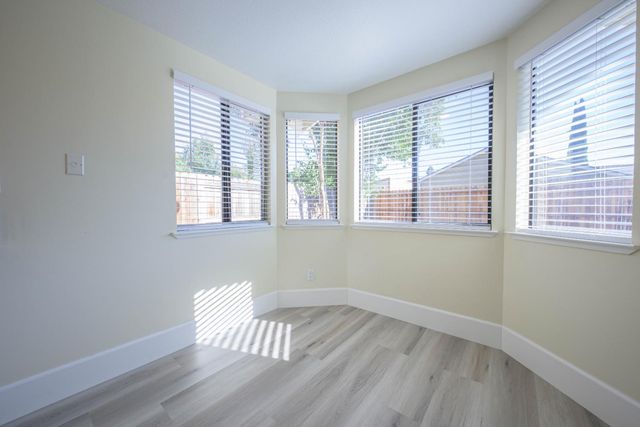 2174 Lejano Way, Sacramento, CA 95833