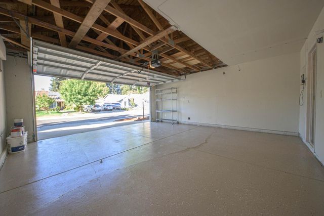 2174 Lejano Way, Sacramento, CA 95833