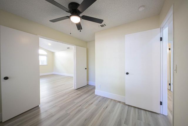 2174 Lejano Way, Sacramento, CA 95833