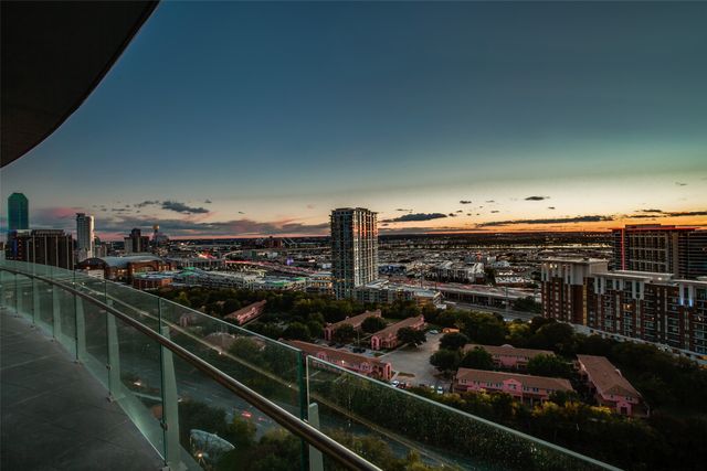 3130 N Harwood Street 1802, Dallas, TX 75201