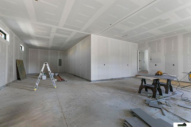 2222 Battle Creek Road, Lincoln, NE 68520