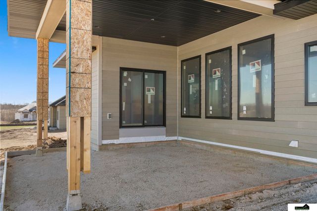 2222 Battle Creek Road, Lincoln, NE 68520