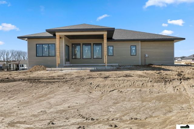 2222 Battle Creek Road, Lincoln, NE 68520