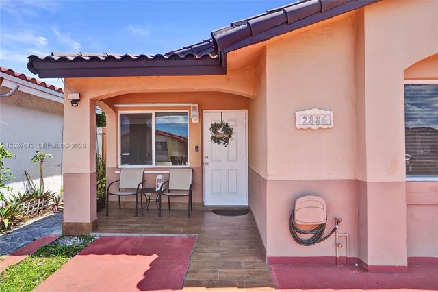 2886 W 74th Place, Hialeah, FL 33018