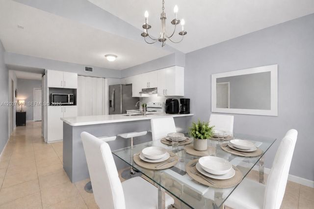 2886 W 74th Place, Hialeah, FL 33018