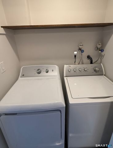 7 Barrington Drive A, Wethersfield, CT 06109