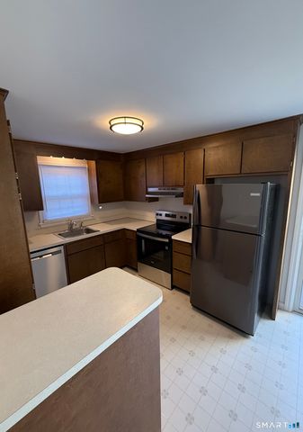 7 Barrington Drive A, Wethersfield, CT 06109