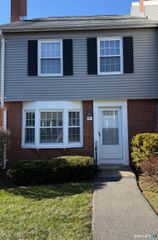 7 Barrington Drive A, Wethersfield, CT 06109