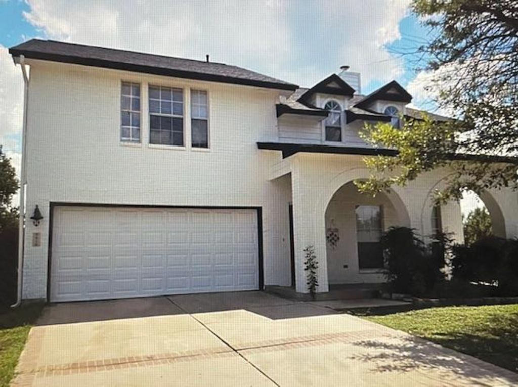 2515 Eastwood LN, Round Rock, TX 78664