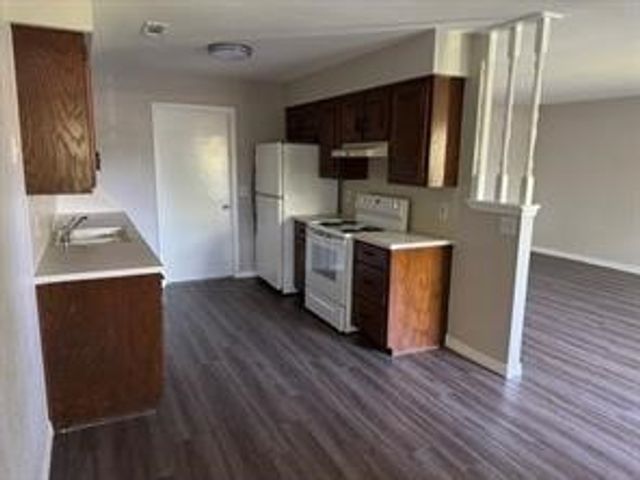 2704 McMillan Drive, Springdale, AR 72762