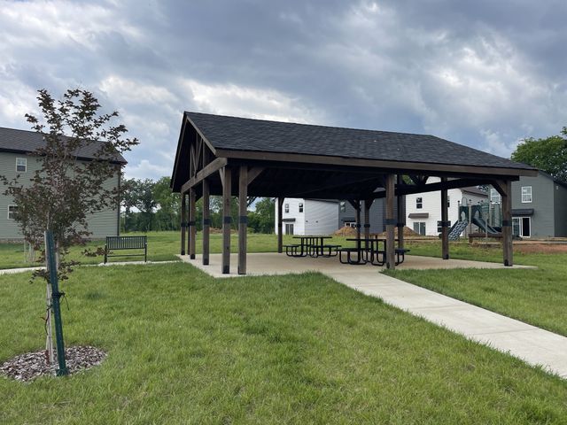 618 Southern Pass Run, Clarksville, TN 37043