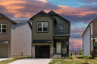 618 Southern Pass Run, Clarksville, TN 37043