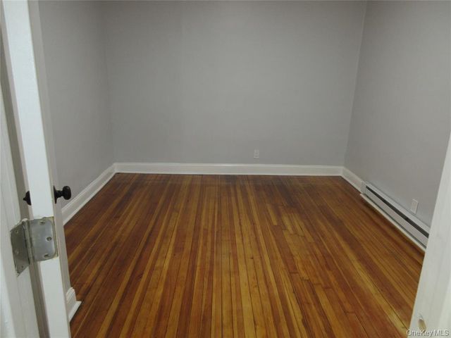 949 E 213th Street FL-1, Bronx, NY 10469