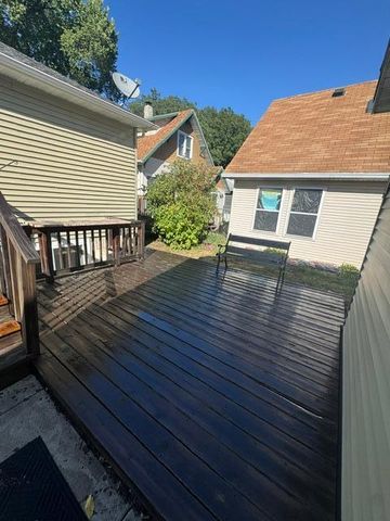 420 14th Avenue S, Fargo, ND 58103