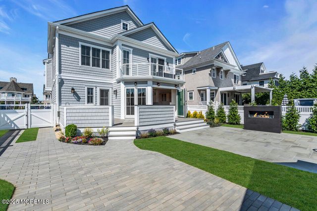 11 Union Avenue, Spring Lake, NJ 07762